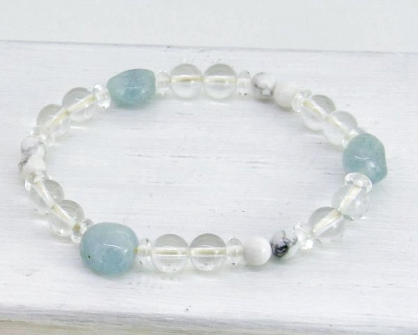 画像6: アクアマリン&ハウライト&水晶 ブレスレット