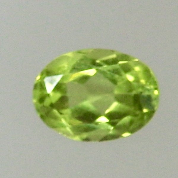 画像5: ペリドット オーバル 約4.9×3.8×t2.6mm 0.32ct 8月誕生石