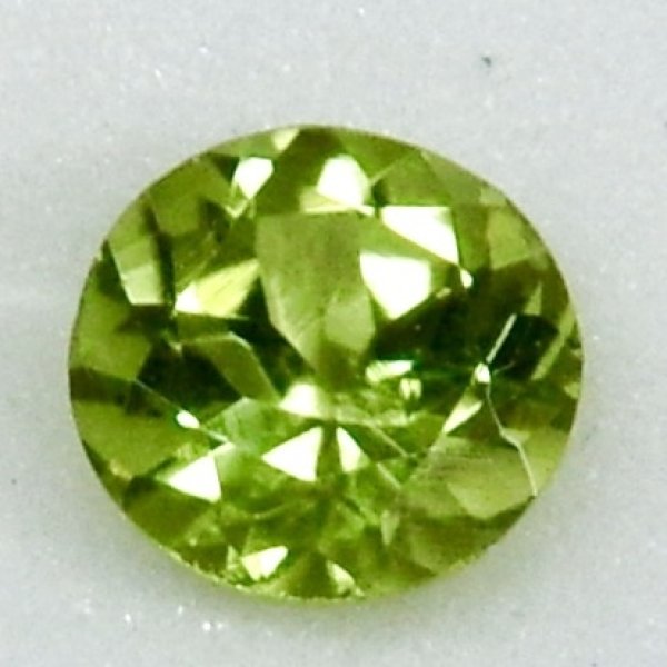 画像4: ペリドット 直径約5.2mm×厚み3.5mm　8月誕生石