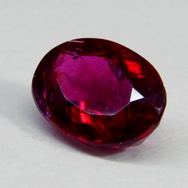 画像13: ルベライト 約8.9×6.6×厚み4.3mm