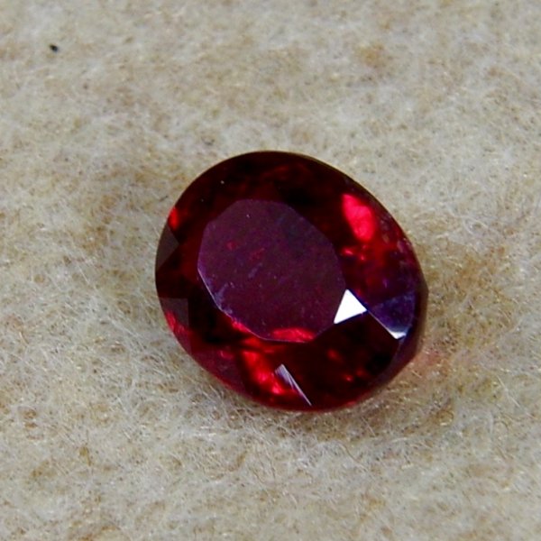 画像8: ルベライト 約8.9×6.6×厚み4.3mm