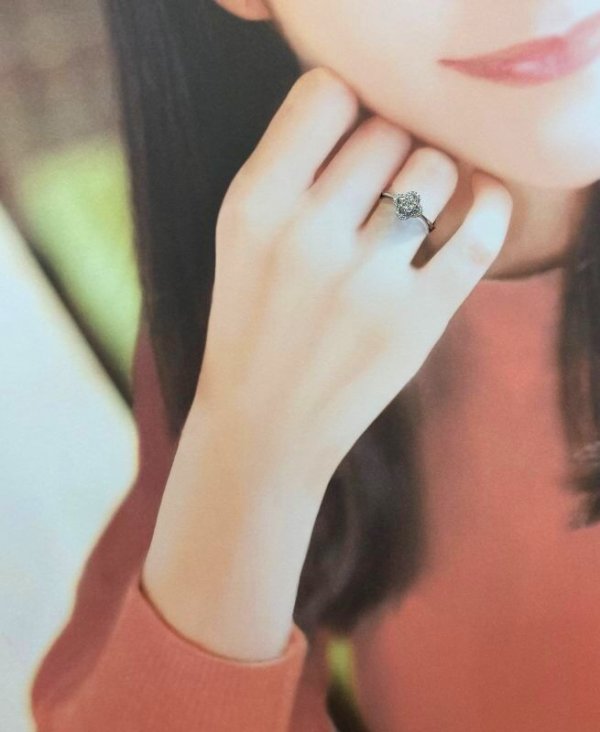 画像10: K18WGダイヤモンドフラワーリング0.32ct