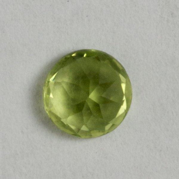 画像3: ペリドット 直径約5.2mm×厚み3.5mm　8月誕生石