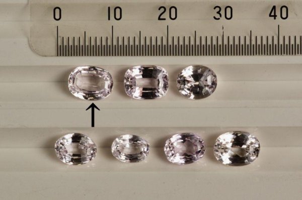 画像15: ※ワケあり!※ クンツァイト 約8.3×6mm  1.72ct