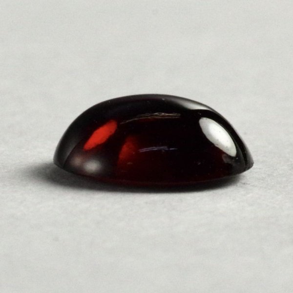 画像2: ガーネット 約8×6×厚み3-4mm １月誕生石