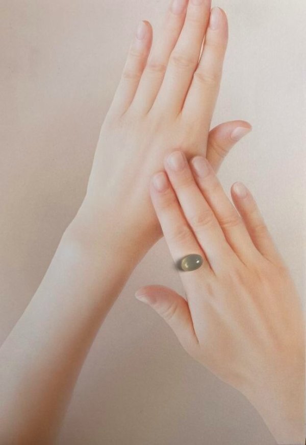 画像5: ムーンストーン　約15.3×10.5mm　6月誕生石