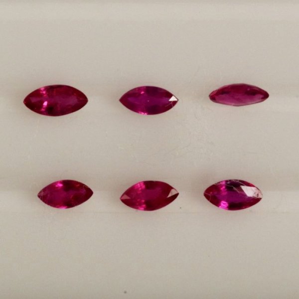 画像1: ○当店蔵出し品○【蛍光性有】マーキスルビー 平均0.08ct ７月誕生石　