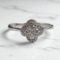K18WGダイヤモンドフラワーリング0.32ct