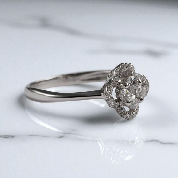 画像3: K18WGダイヤモンドフラワーリング0.32ct