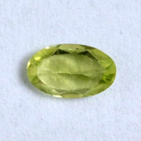 画像3: ペリドット オーバル 約4.9×3mm  0.21ct 8月誕生石