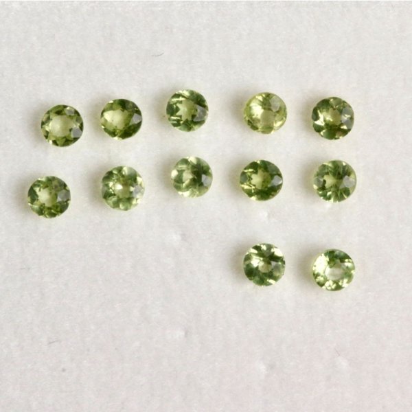 画像1:  ペリドット　直径約2.5mm 8月誕生石