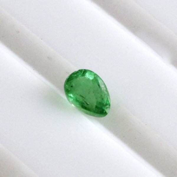 画像3: エメラルド ペアシェイプ　0.251ct ５月誕生石