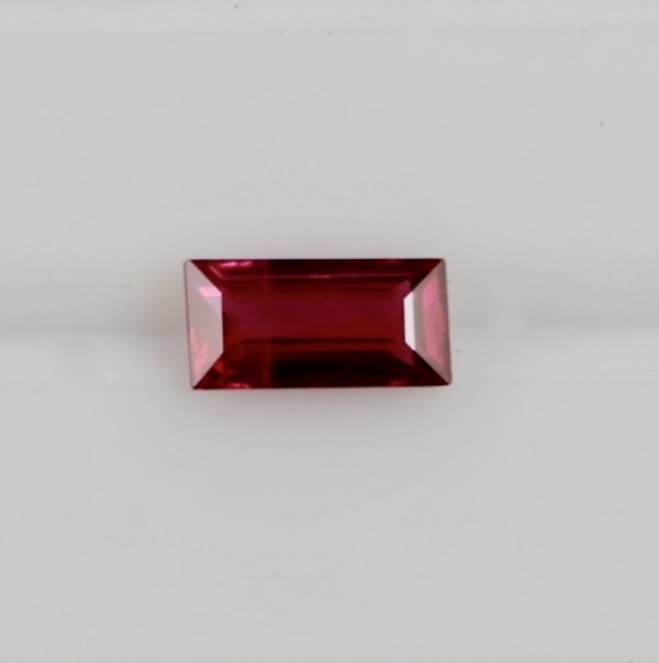 画像1: 長方形ルビー 0.678ct ７月誕生石