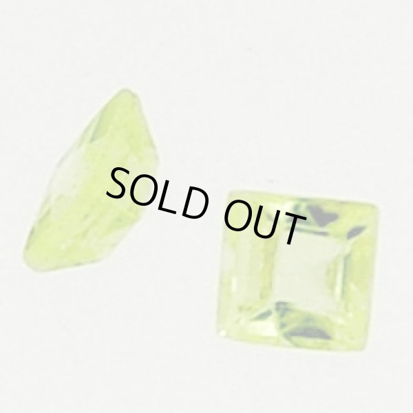 画像3: スクエアペリドット　約3×3×厚み2mm　8月誕生石 (3)