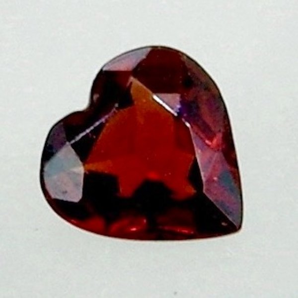 画像8: ハートガーネット 約8×8×厚み3.6mm 1月誕生石 (8)