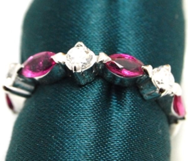 画像16: Pt900マーキスルビー、ダイヤ入りファッションリング (16)