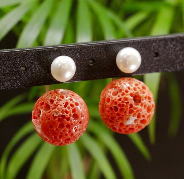 画像2: チタン&ステンレス　す玉サンゴ　淡水パール2wayピアス (2)