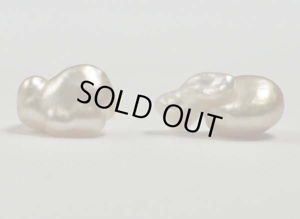 画像2: 白蝶ゴールドケシパール  6月誕生石 (2)