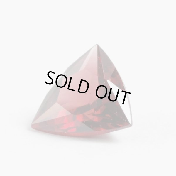 画像2: トリリアントガーネット 約8×8×厚み4mm 1月誕生石 (2)