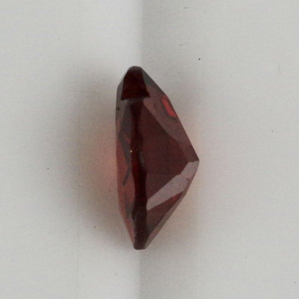 画像3: ハートガーネット 約8×8×厚み3.6mm 1月誕生石 (3)