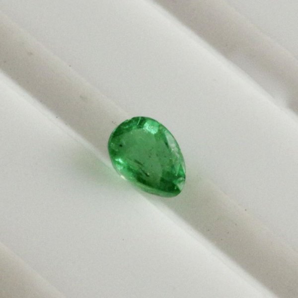 画像3: エメラルド ペアシェイプ　0.251ct ５月誕生石 (3)