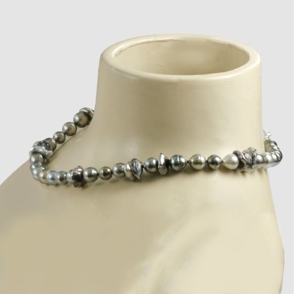 画像7: 黒蝶バロックパール×黒蝶ケシパールネックレス (7)