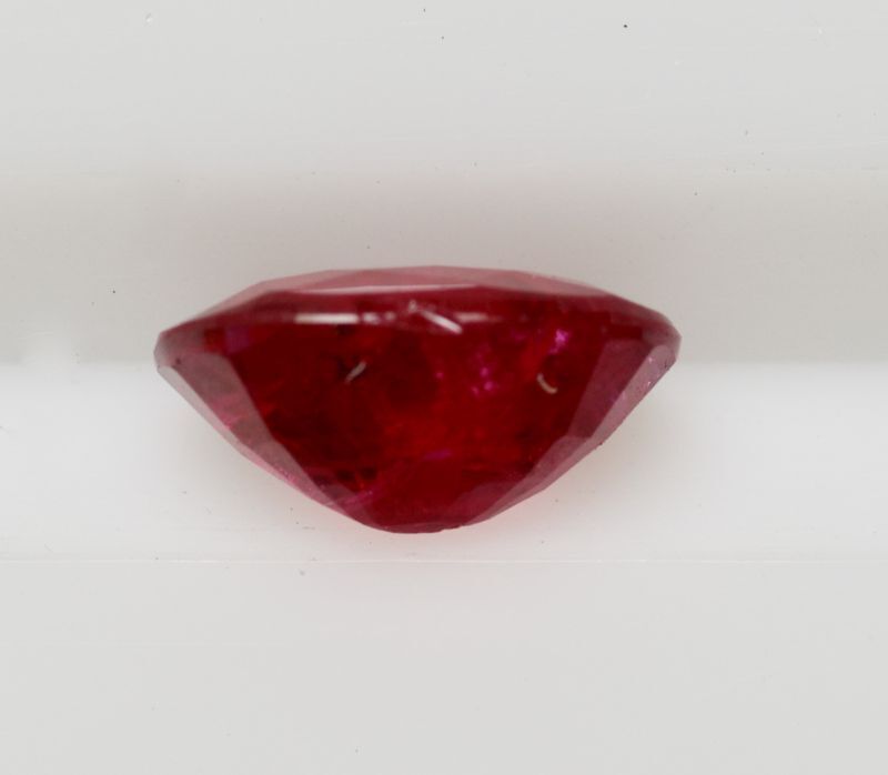 天然ルビー【コランダム】ルース 約0.763ct オーバル GRJ