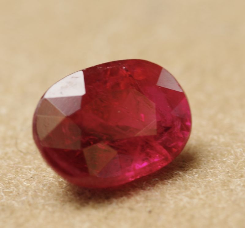 ソーティング付き】ルビー 1.070ct - ルビー通販 ベルマックス