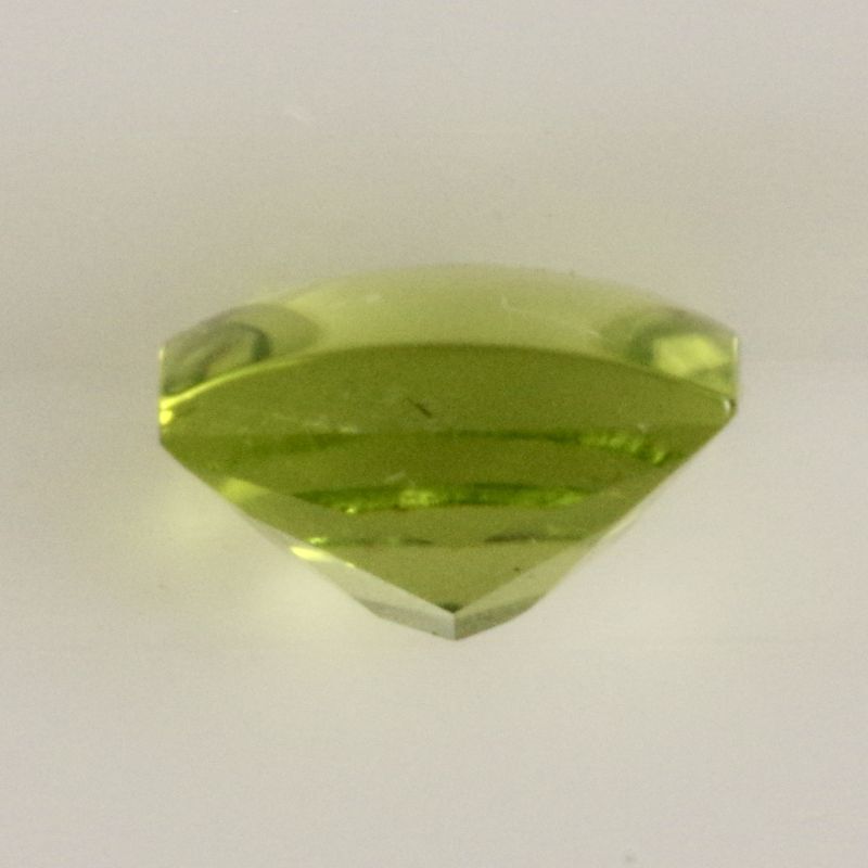 ペリドット 約6×6×厚み4mm　8月誕生石
